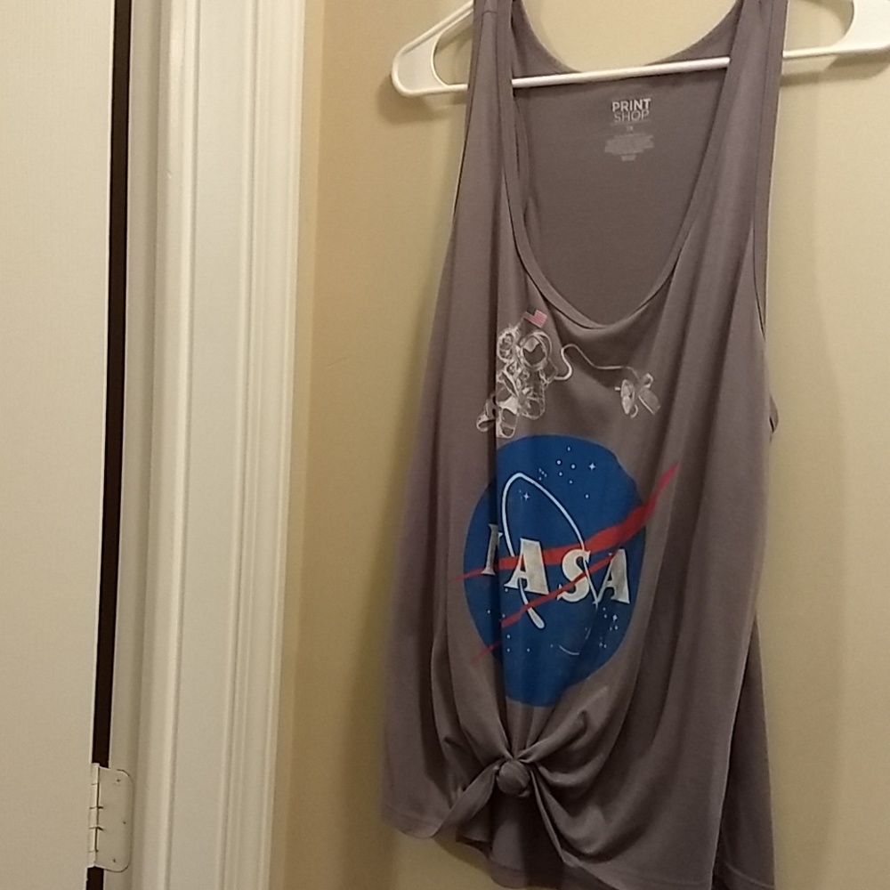 Nasa tank size 1x